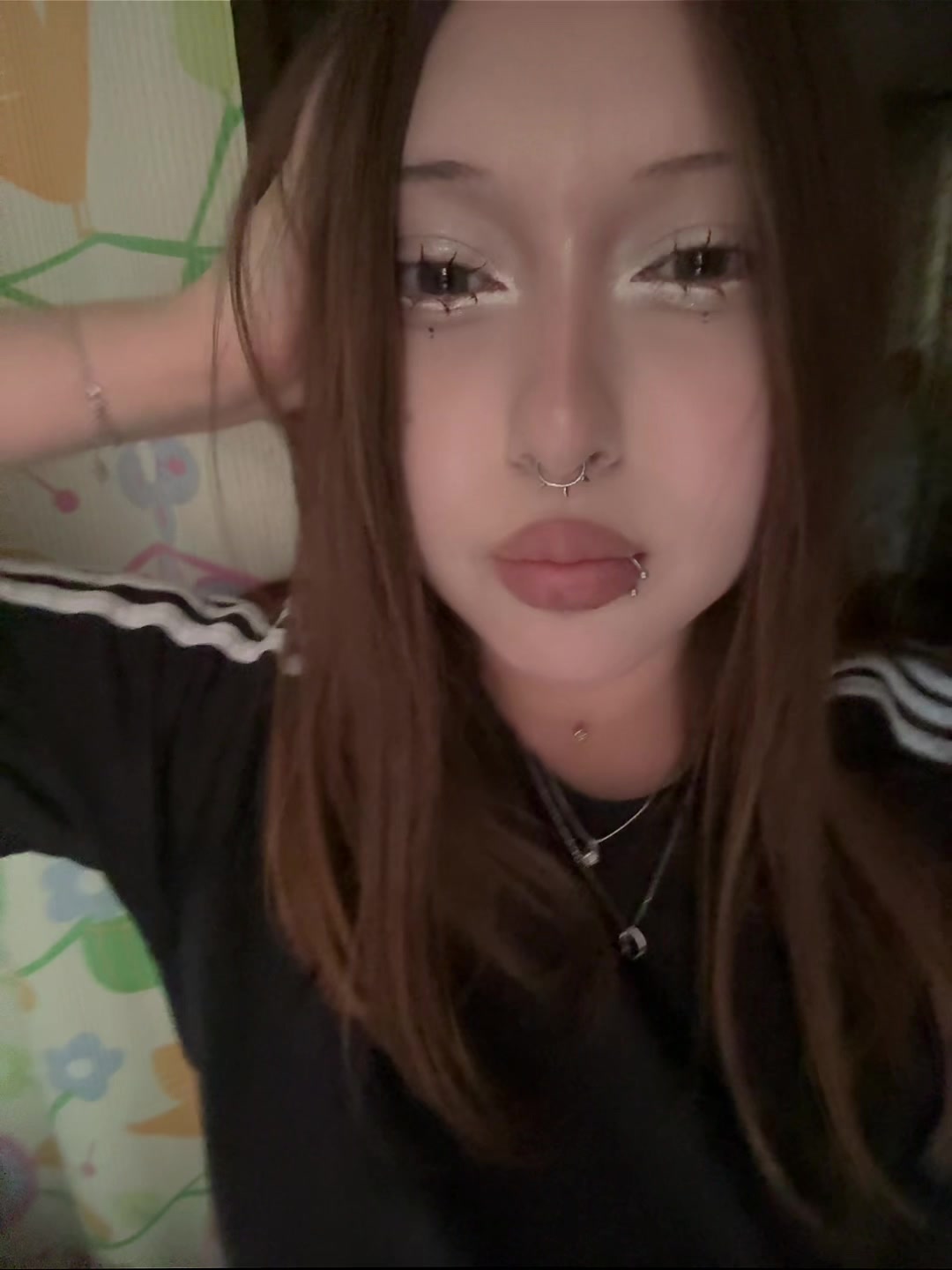 @лиза пластырь