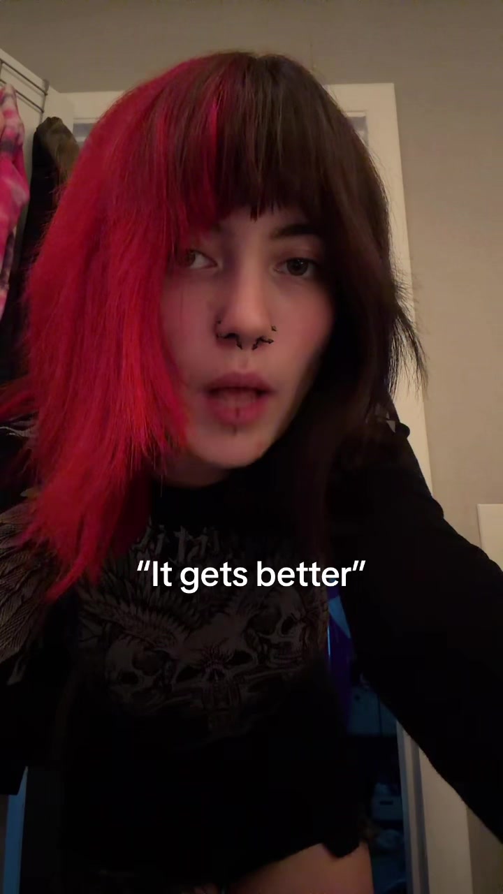 @Lil Bug🖤🍄