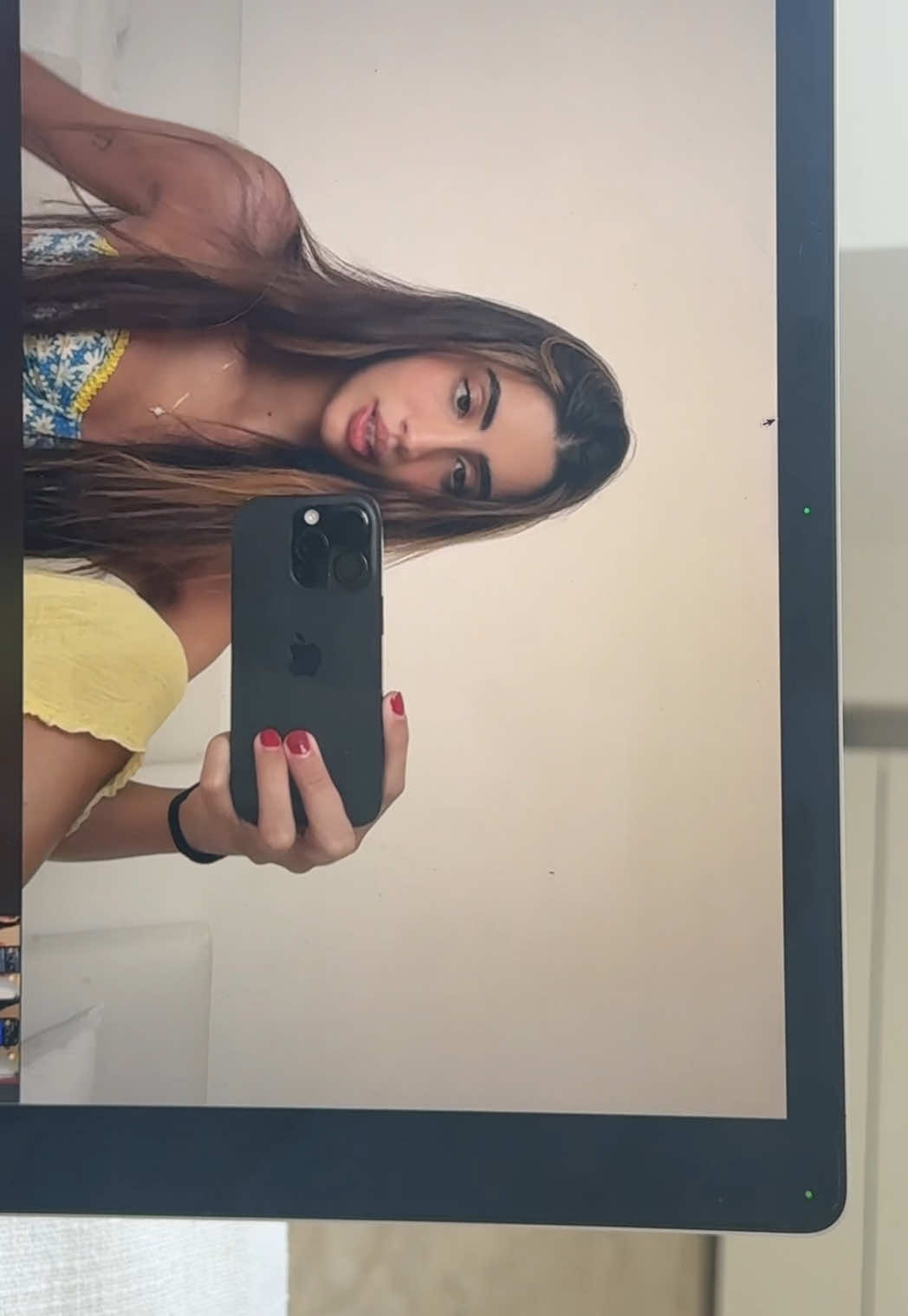 @valegiray