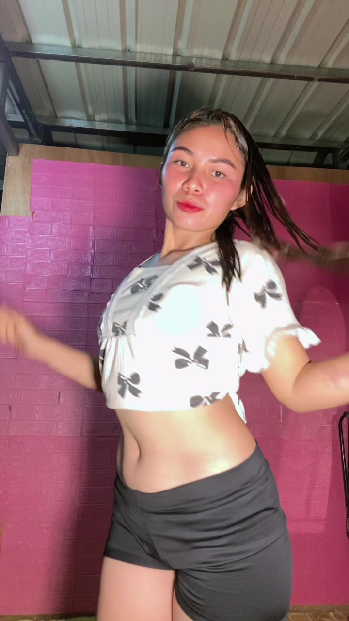 @🦋Angela💫