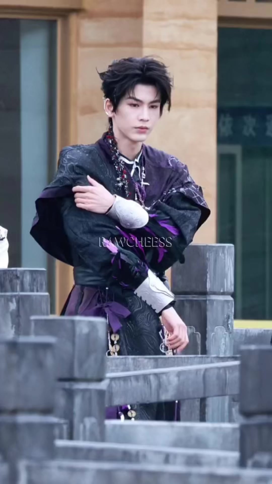 @Zhang Linghe