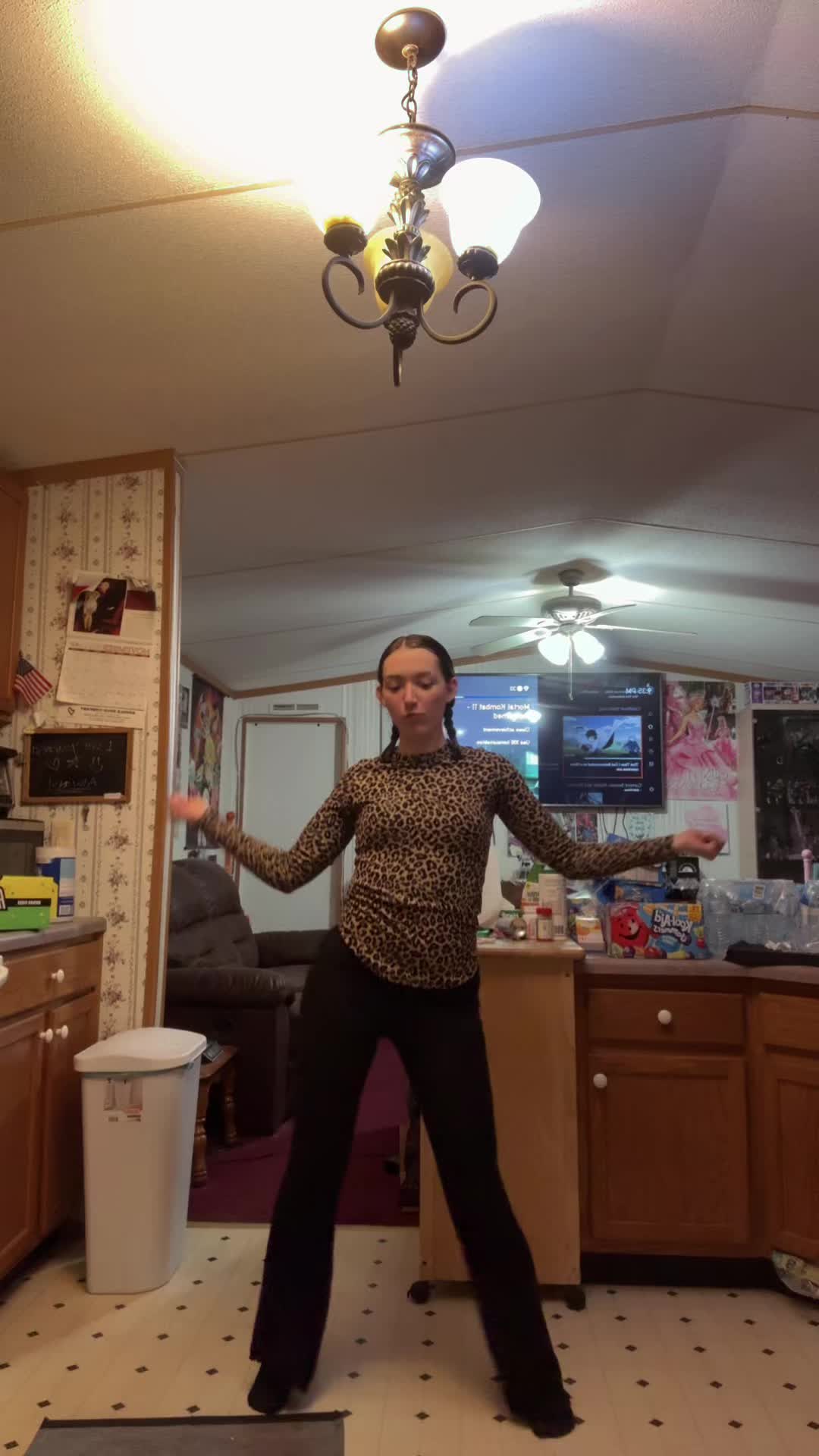 @Dani🖤