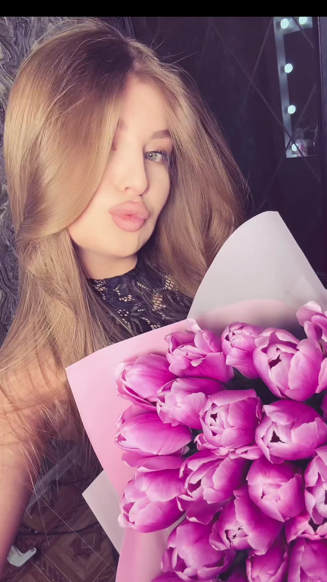 @Manykova