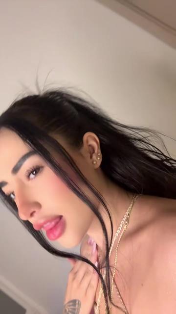 @𝐌𝐢𝐥𝐚🐰💕