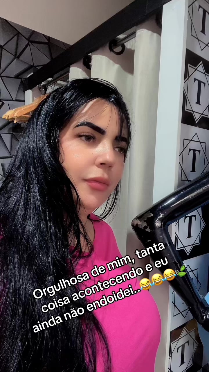 @Elisa Rocha555