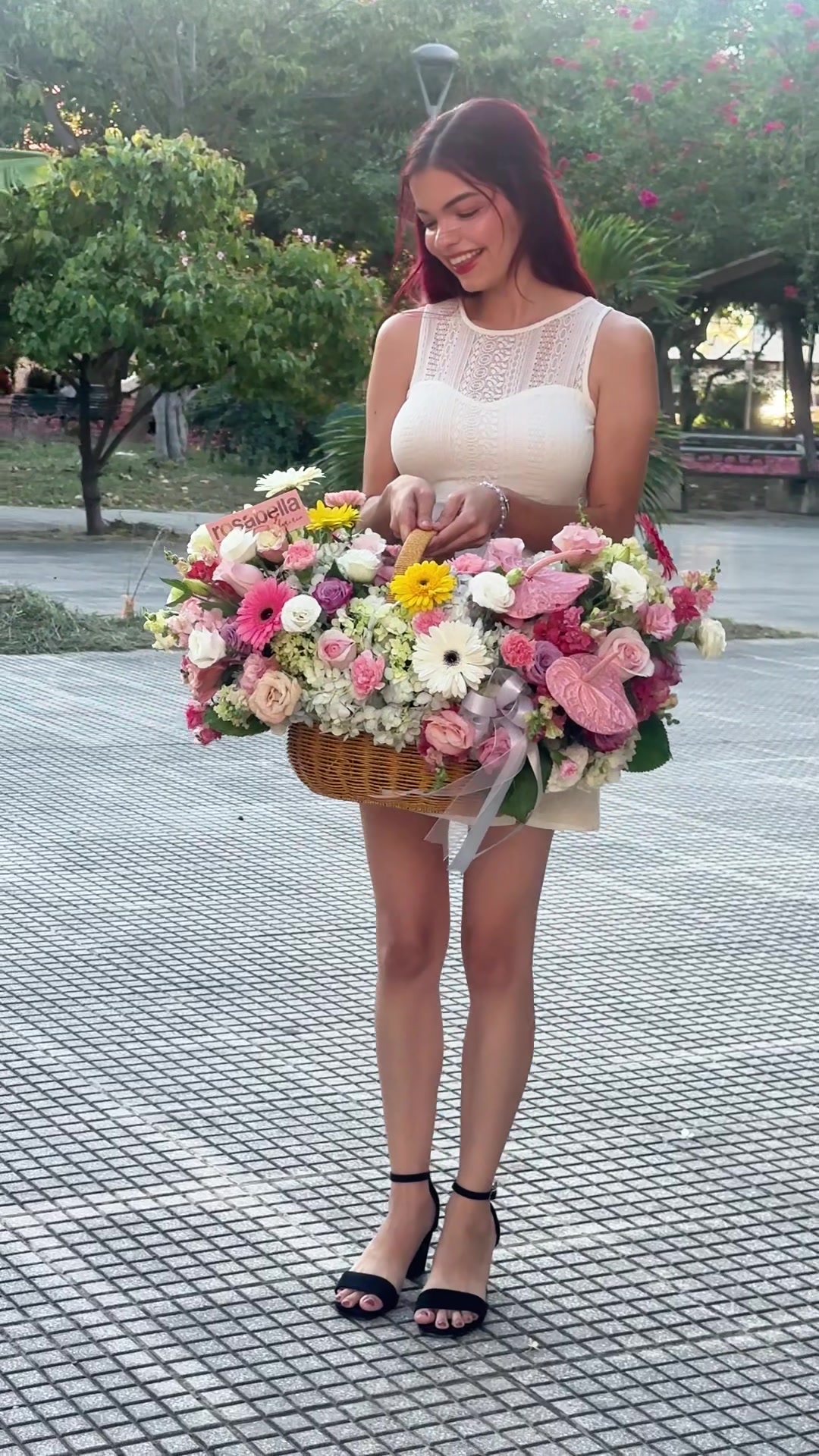 @ROSA BELLA FLORERÍA