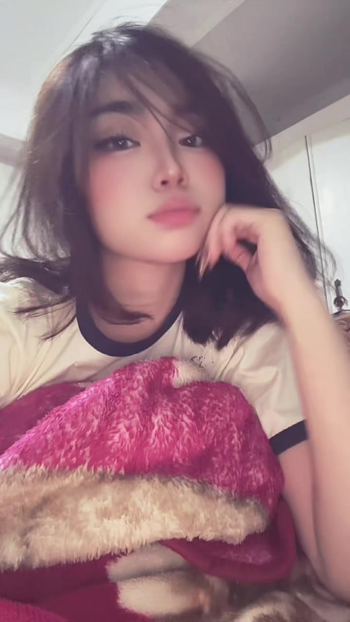 @ResidentEgirl