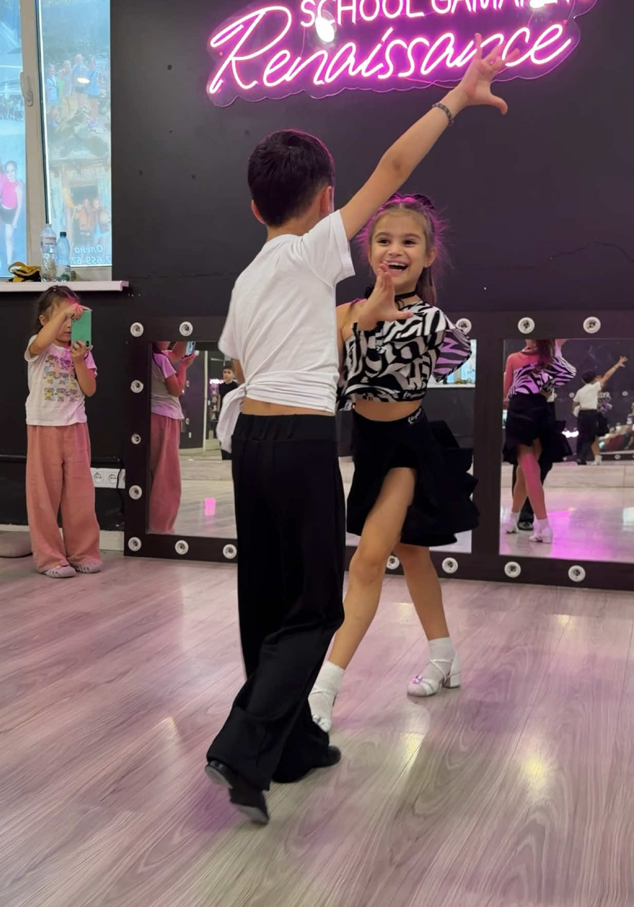 @mykolaienko.dance
