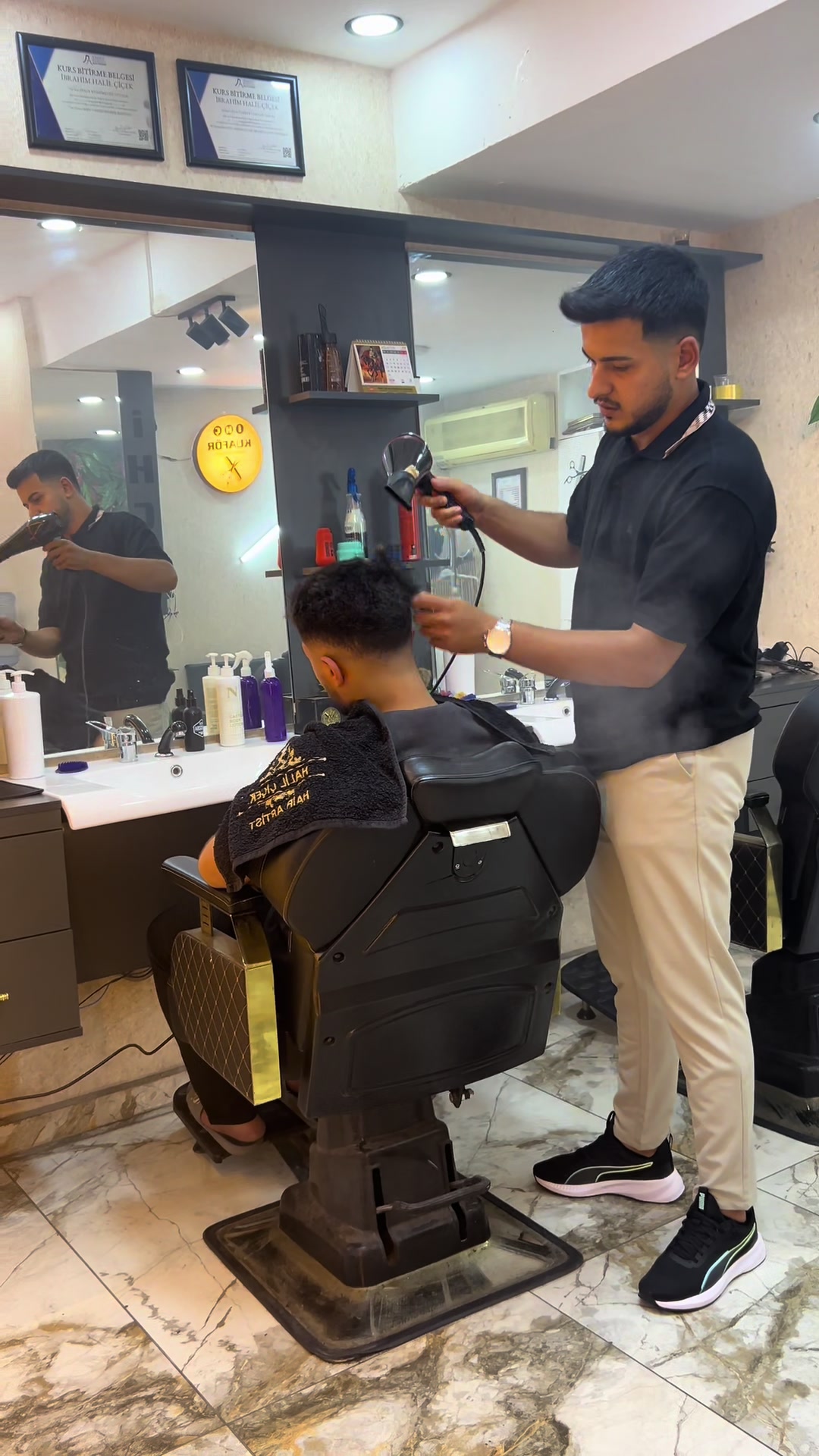 @İ.H.&Ccedil; KUAF&Ouml;R SALONU