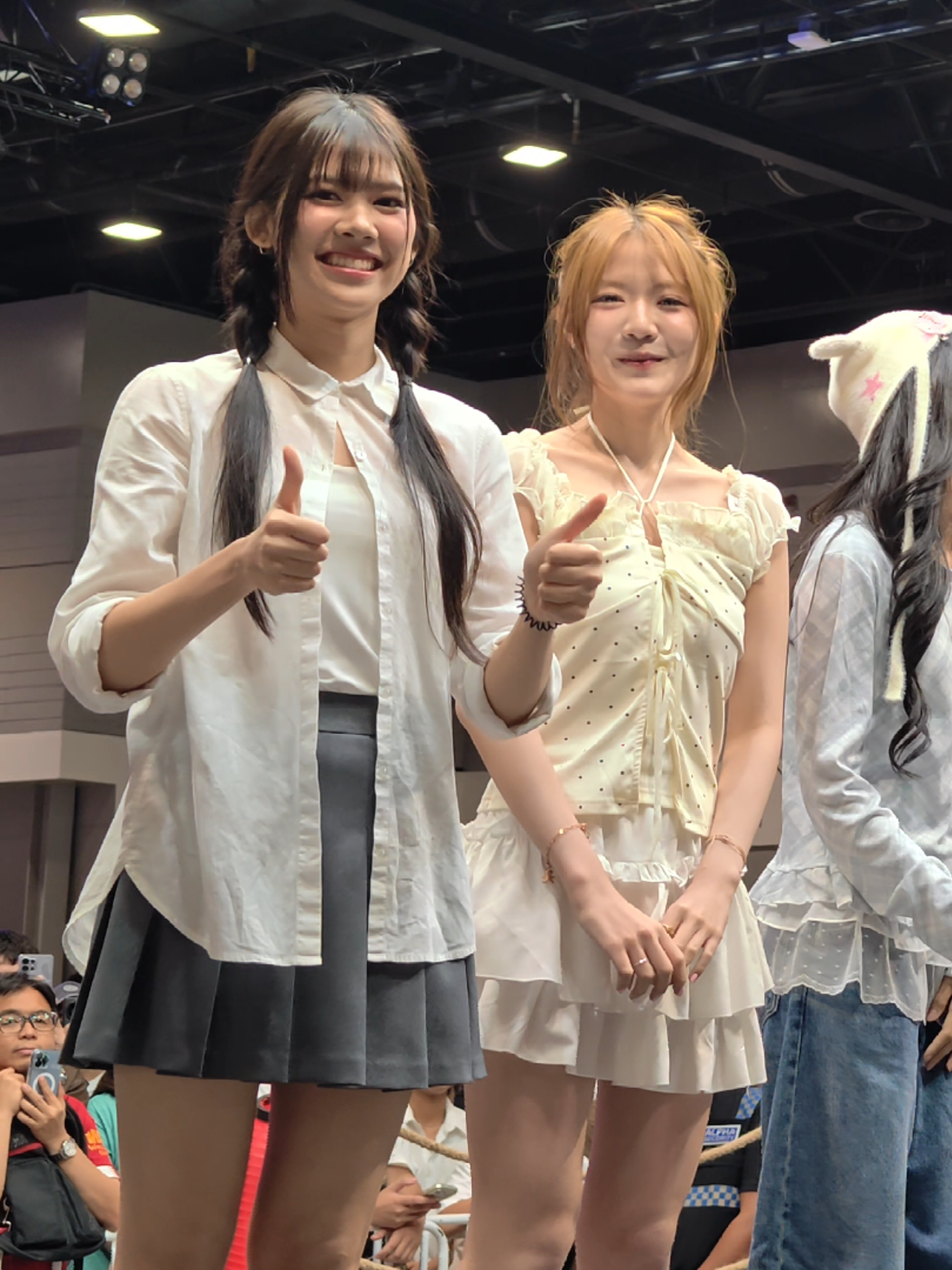 @เธอเป็นใครเราลงไว้ดูเอง