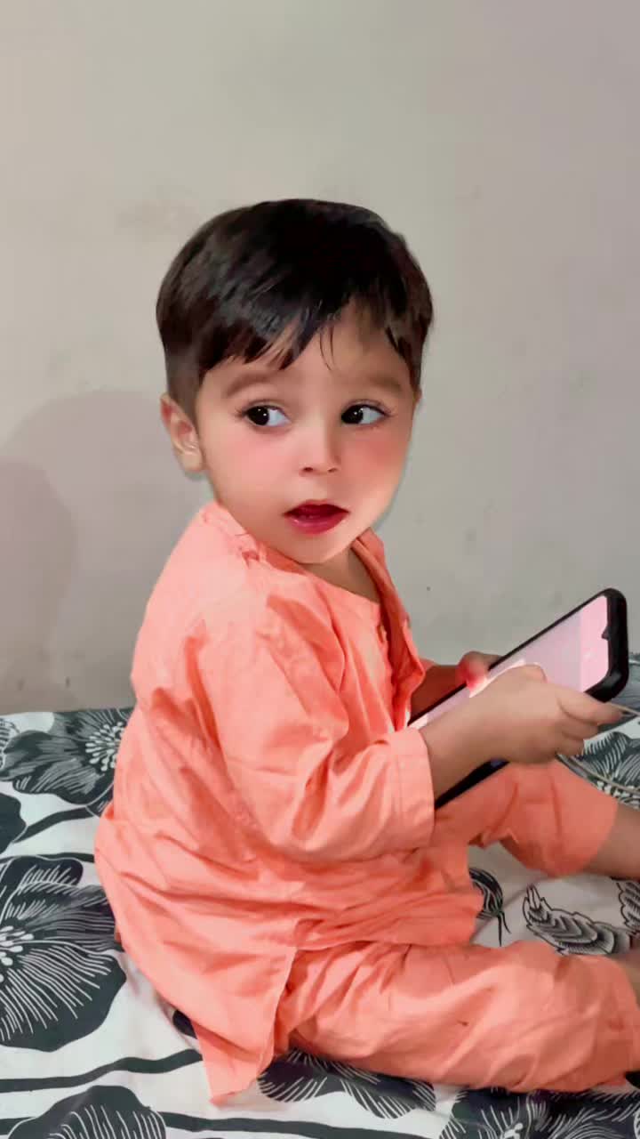 @Saira_official12