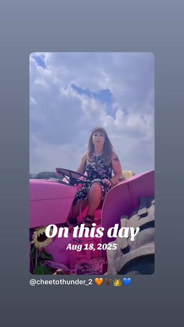 @cheetothunder_2 🧡🦇👑💙