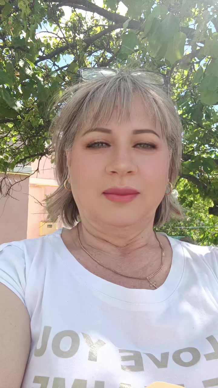 @Ana