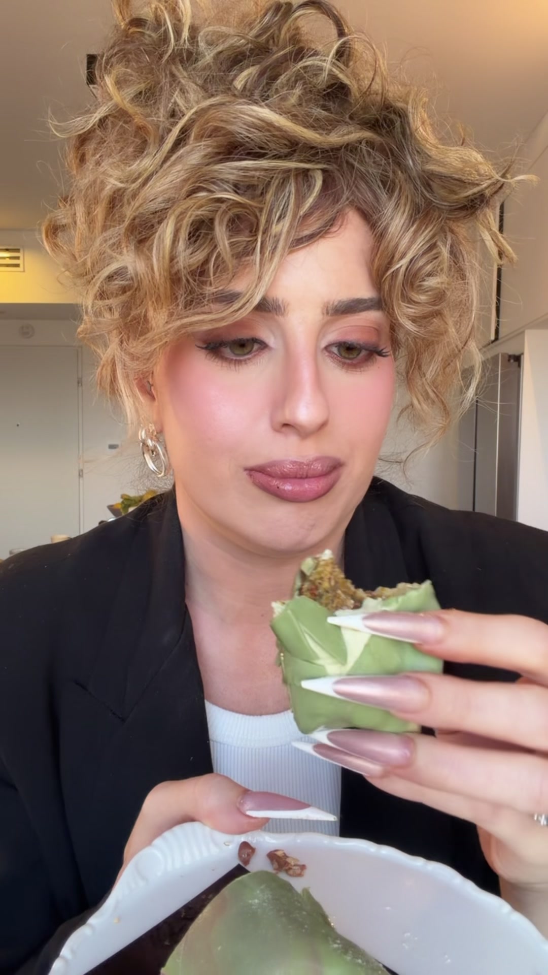 @קורל חוטה