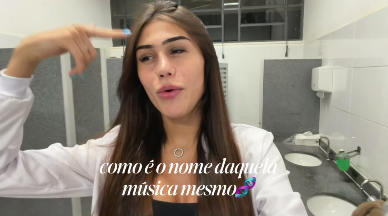 @manuellaollv