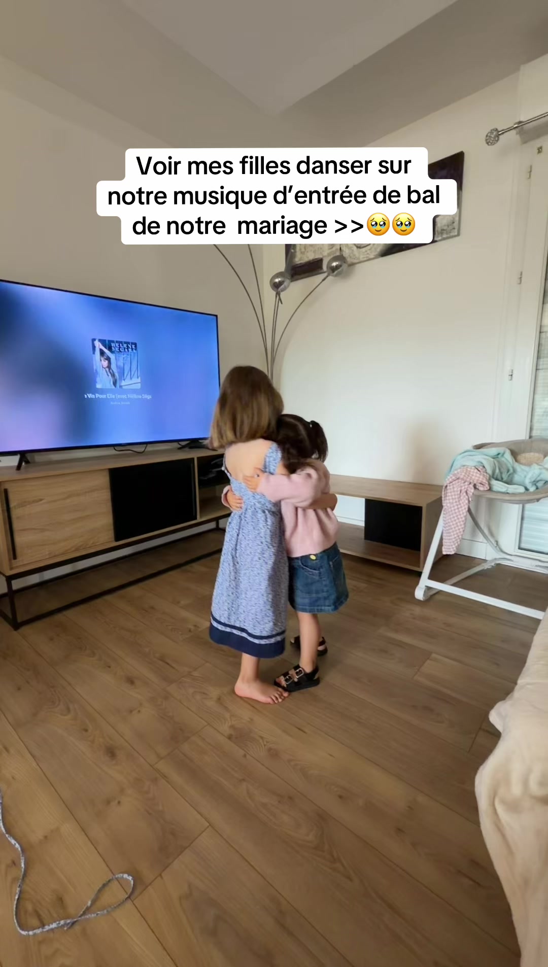 @Unamourtriple | Mom x4