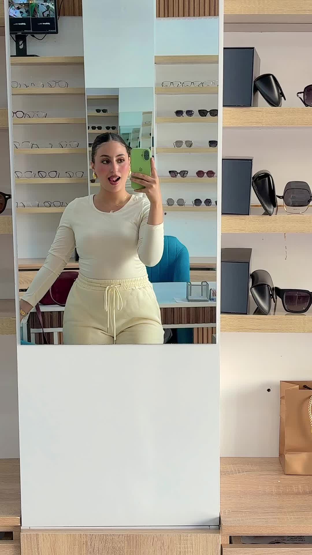 @Z Ï N E B 🌼
