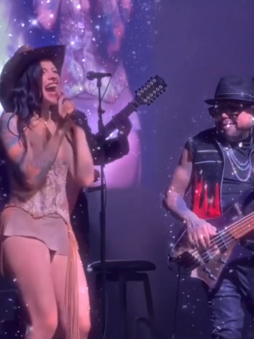 @yosoloveniapormemes