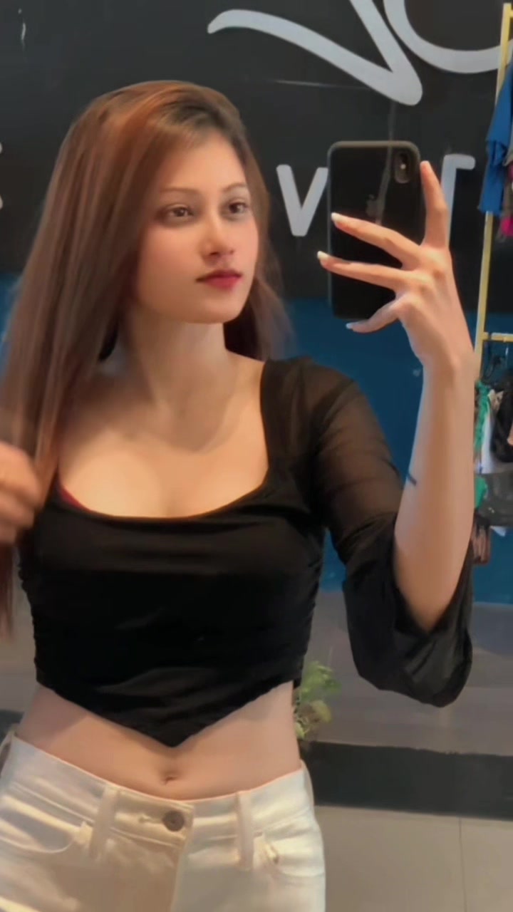 @Tharu_Girl 💋✨