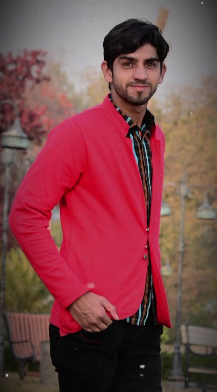 @WaQaR Khattak