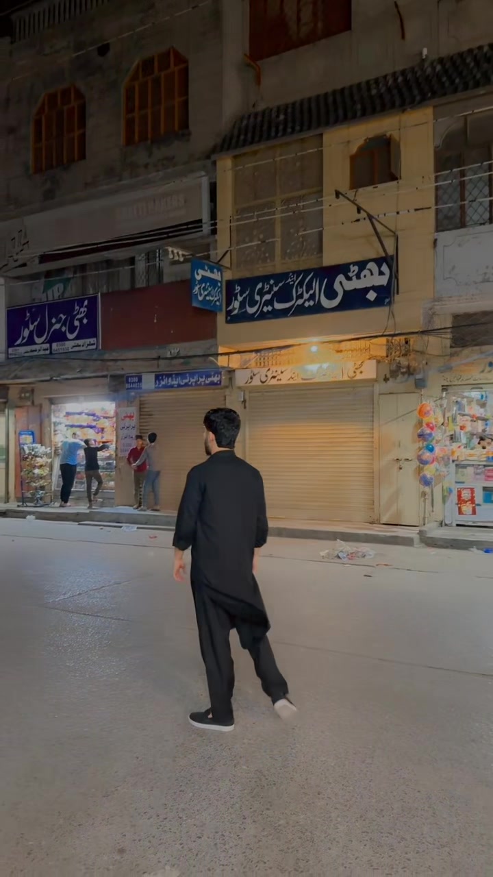 @ہادی  بٹ 🦁