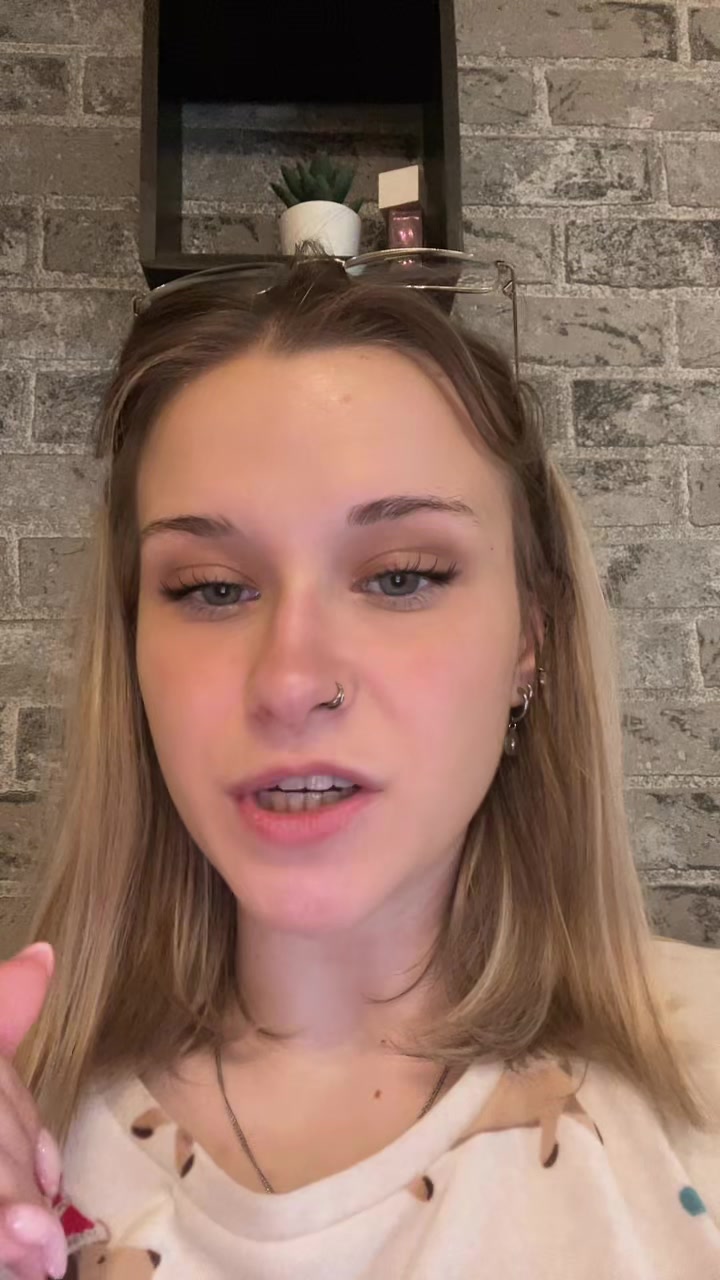 @clara|booktok:)