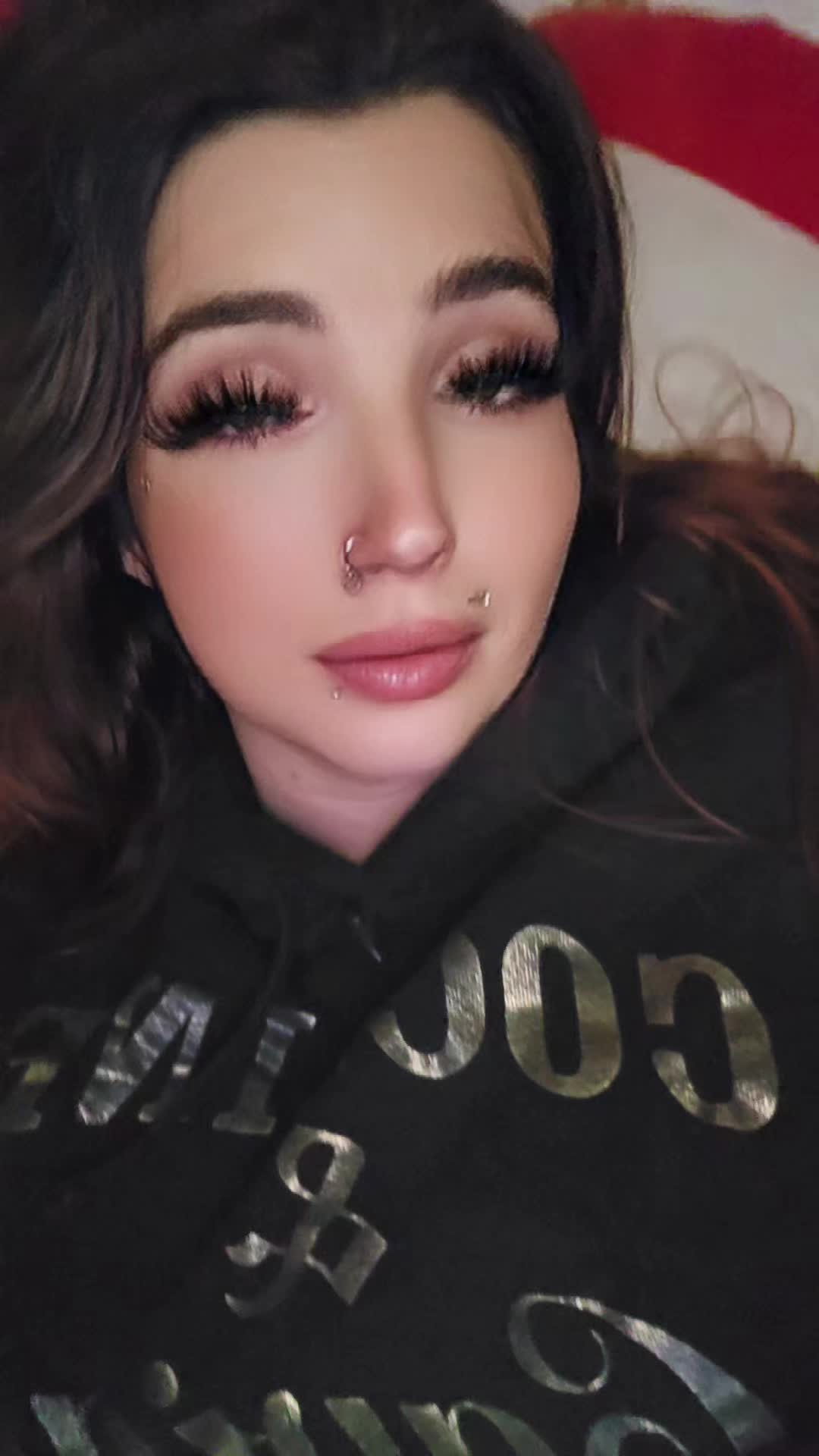 @SassySagittarius♐️💚🐺