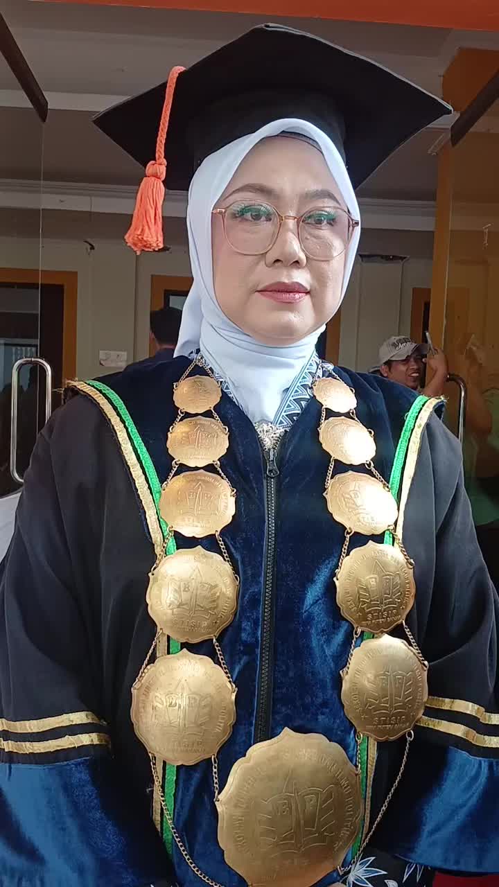@Sussie Sang Jurnalis Patroman