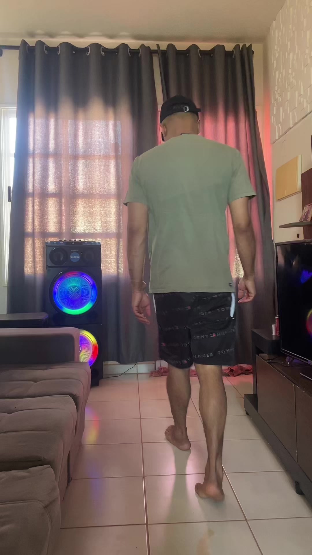 @Van_Hits