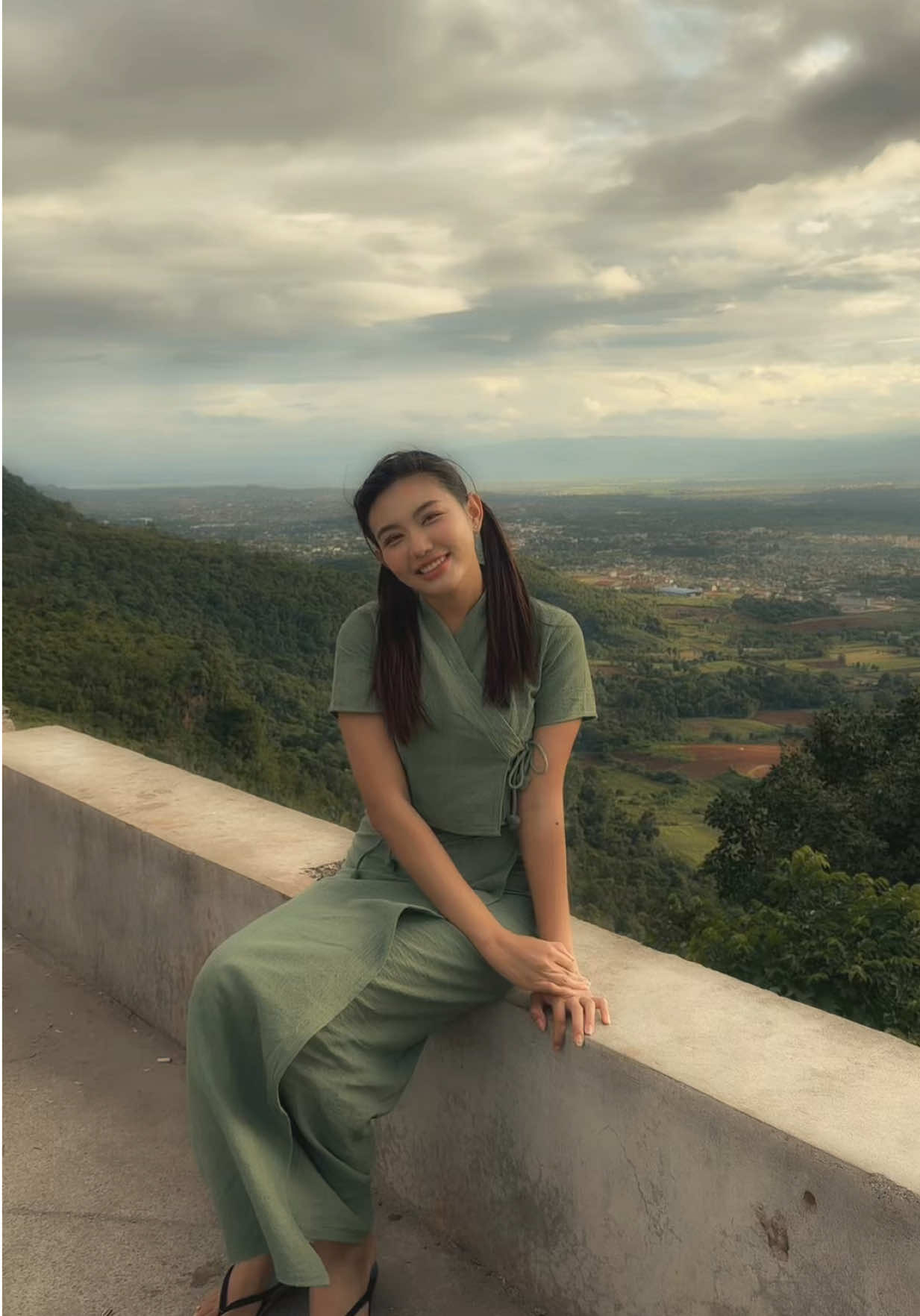 @May Myint Mo Official