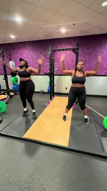 @Hercurvelifestyle + Fitness
