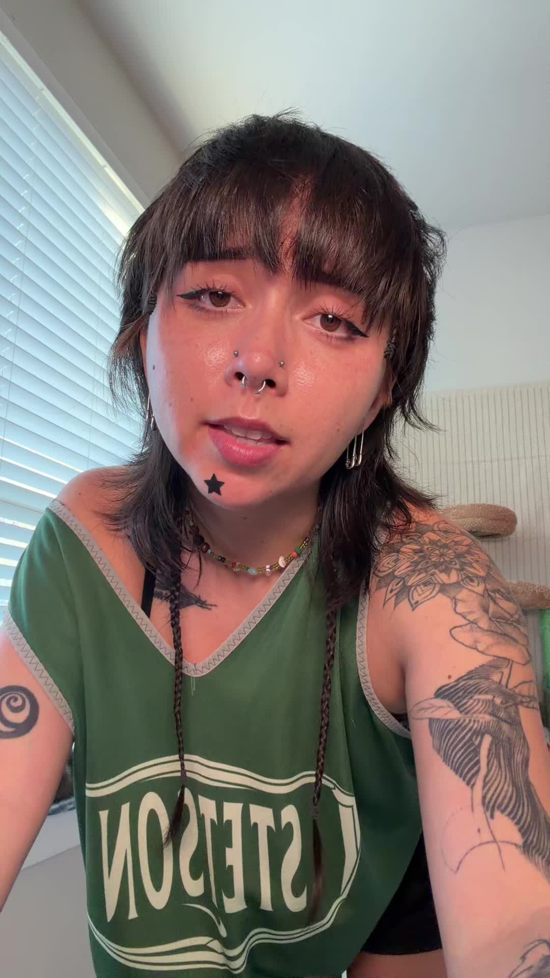 @payaxx🖤