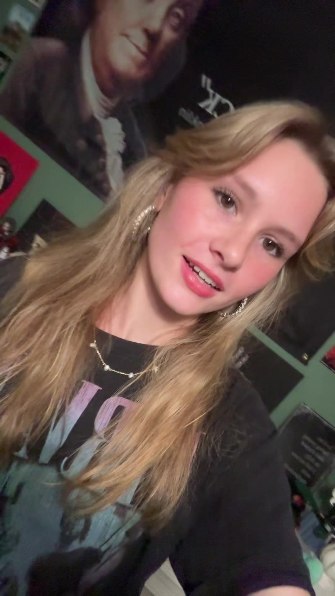@chloeee