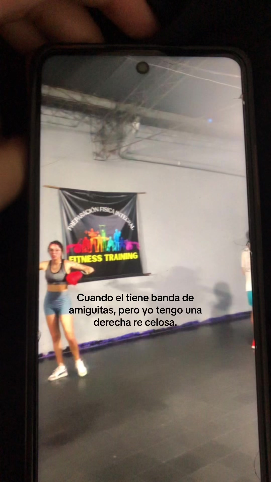 @Tiara_dobal