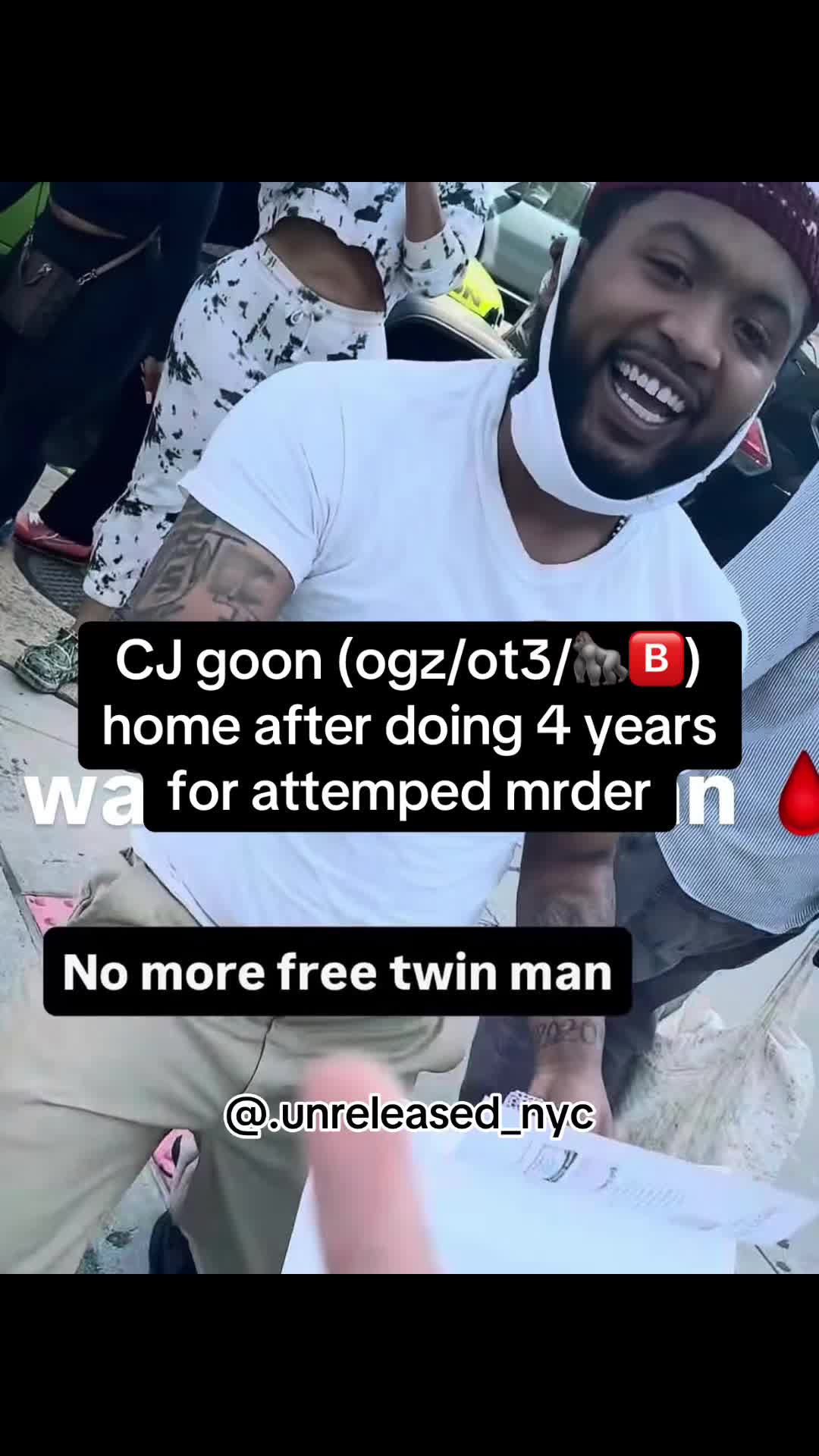 @⃟