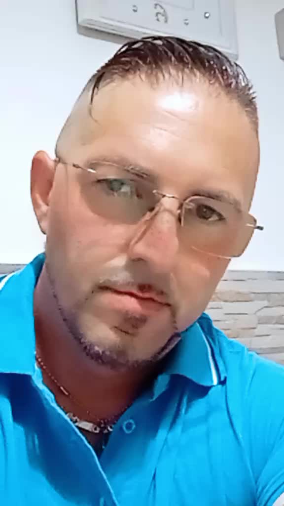 @U Zu fabrizio