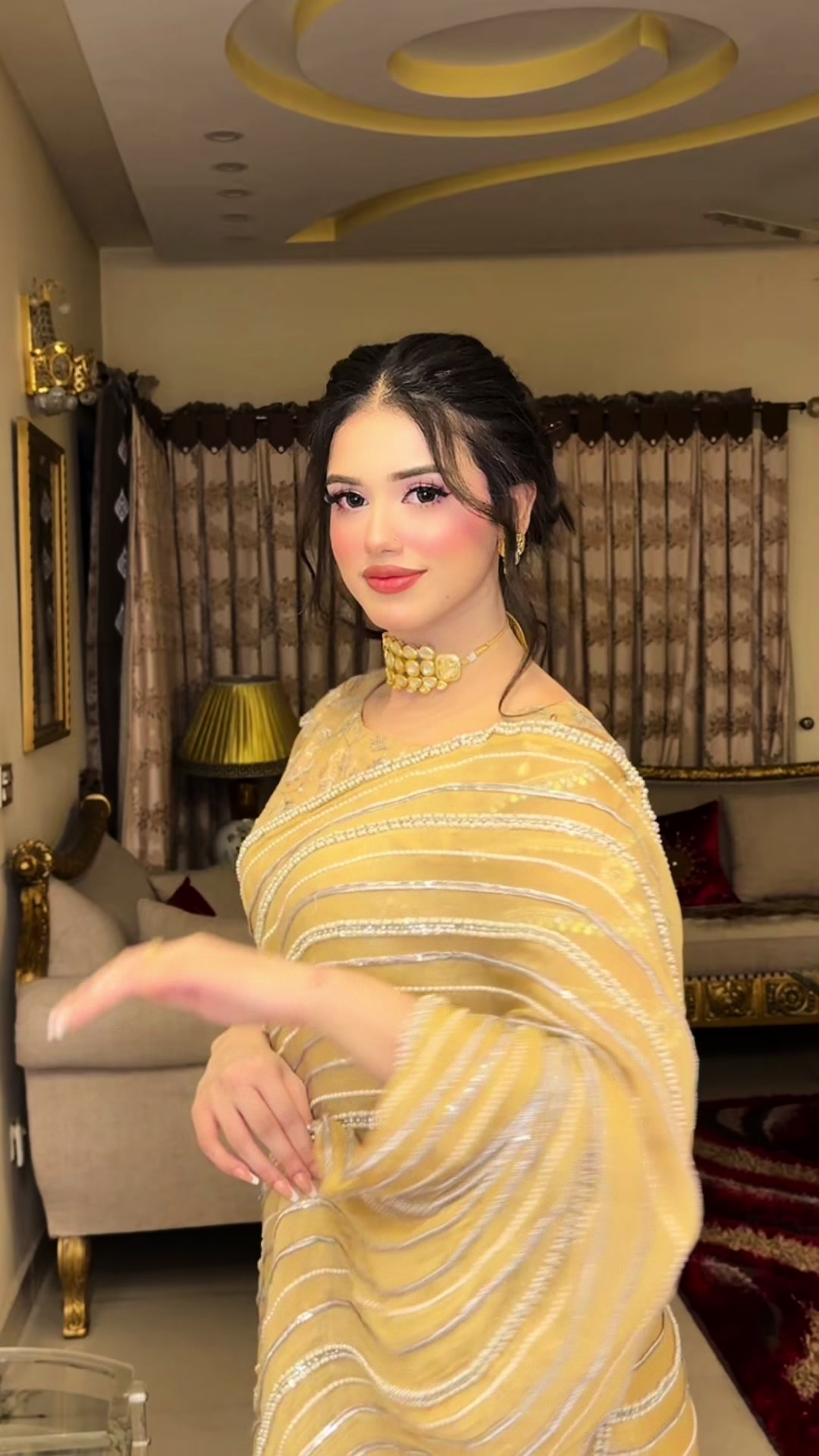 @Alina Amir