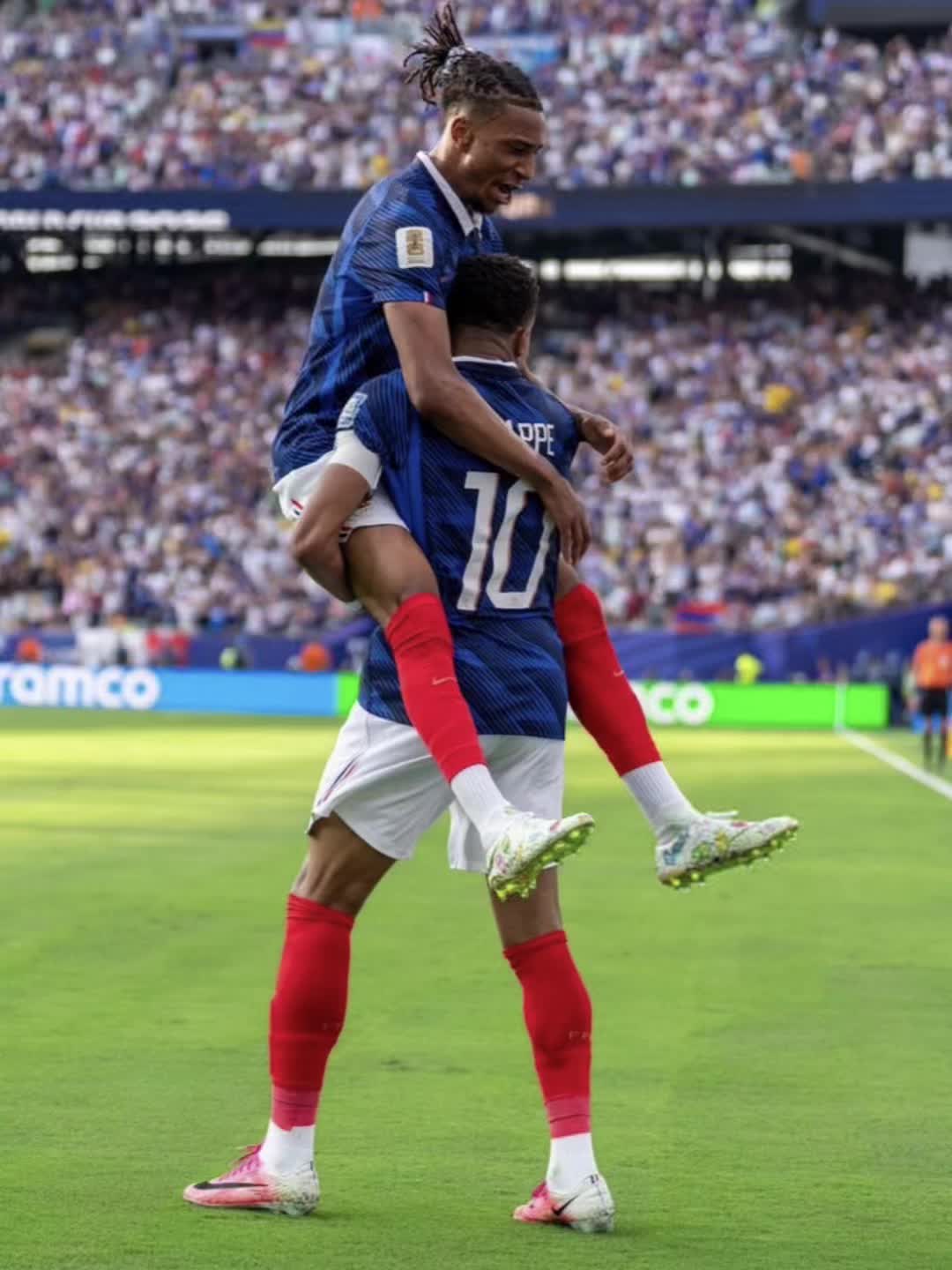 @M.