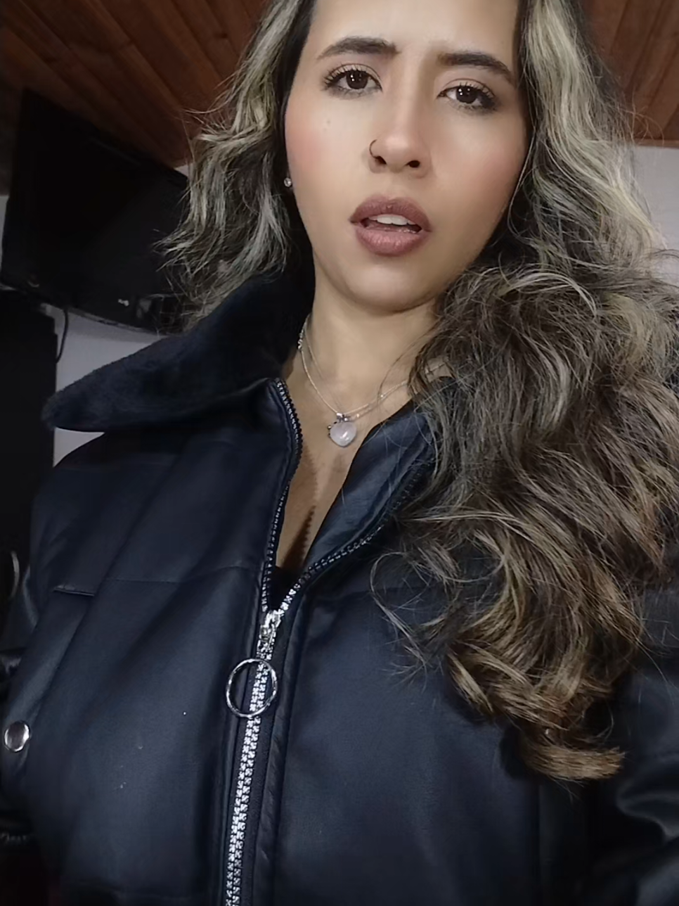 @Laura Valentina. ᴰ ᴹ