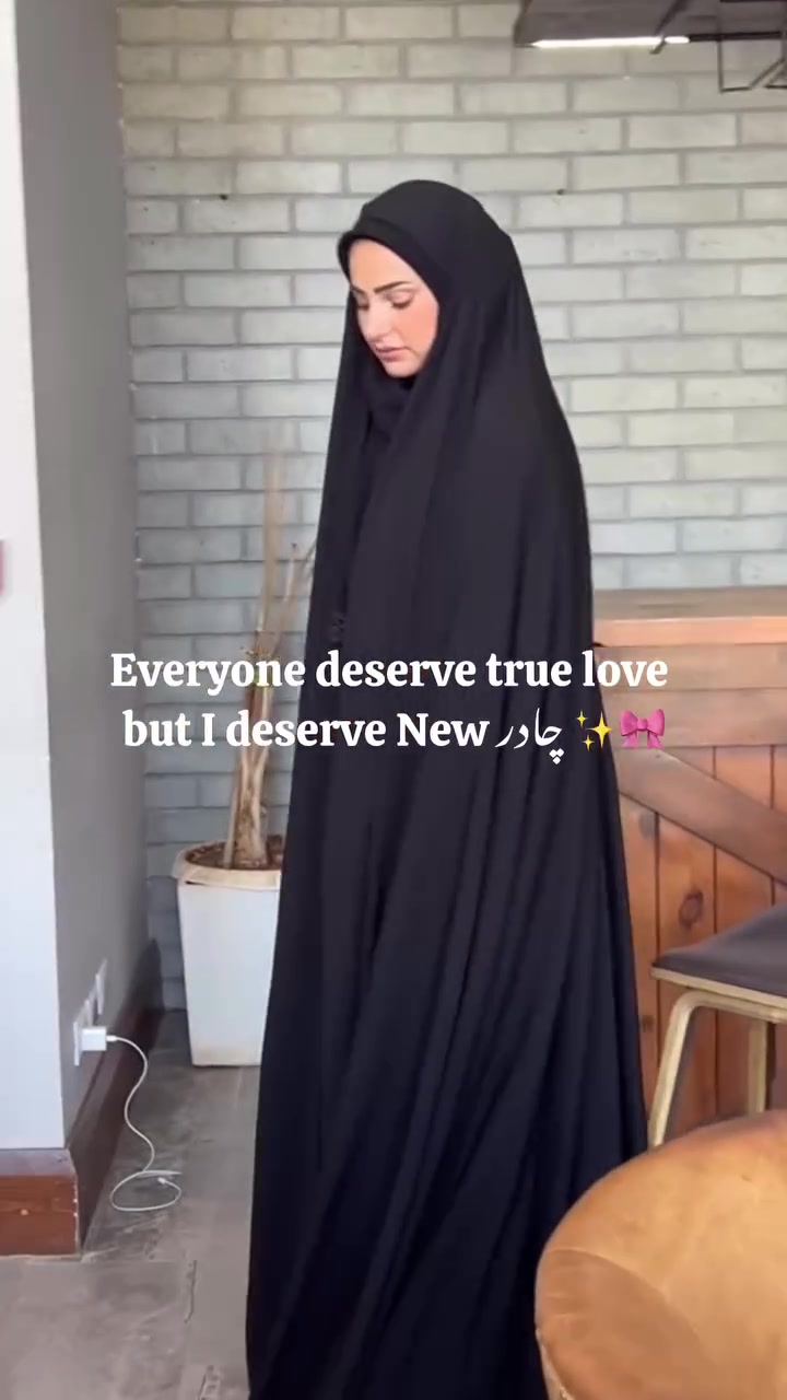 @Raziahijabs.com