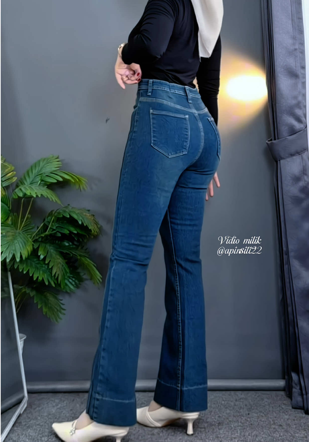 @ApinSiti