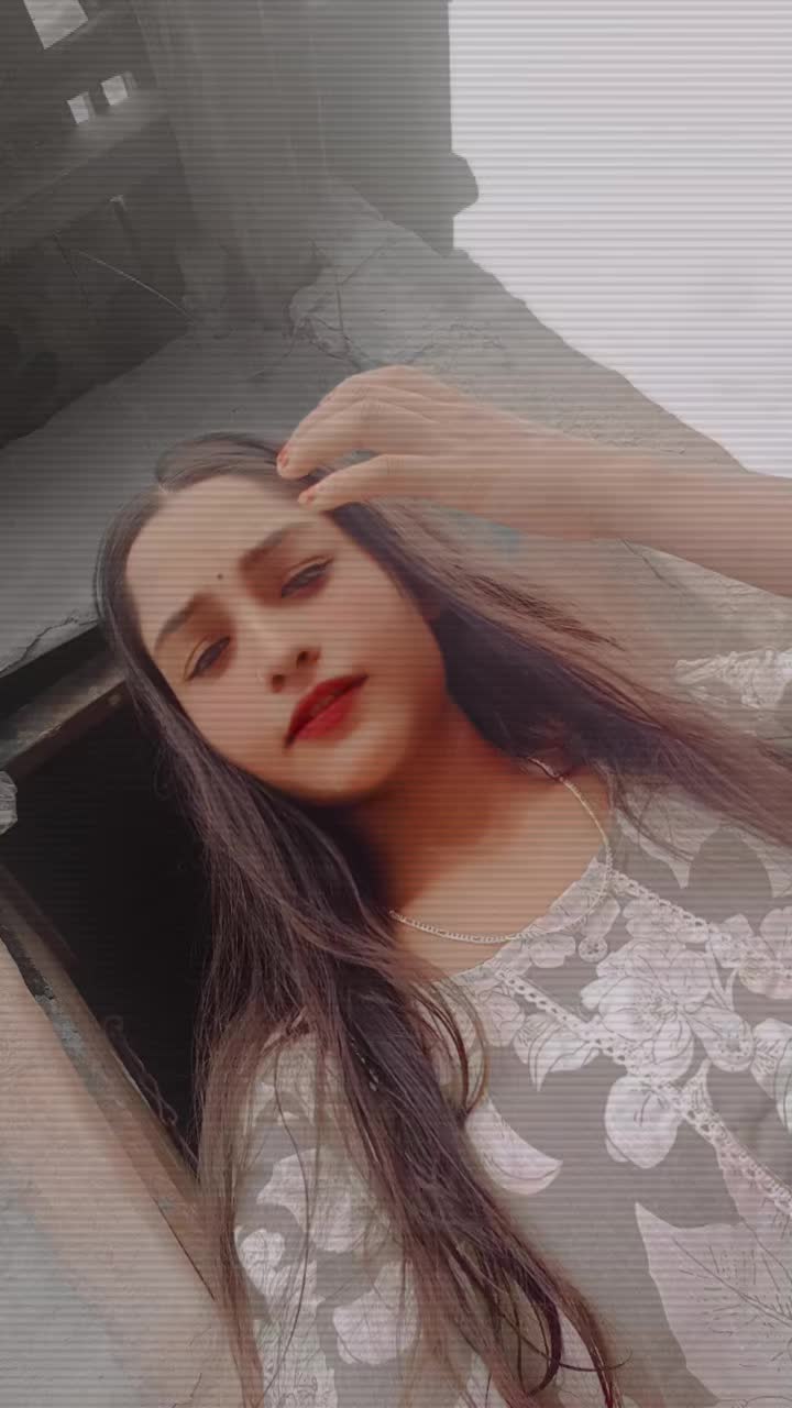 @ydv_queen 👑