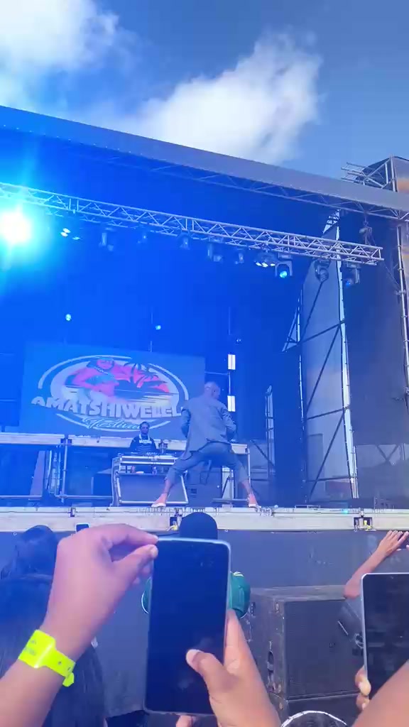 @AZANDA LUTHULII 💗.