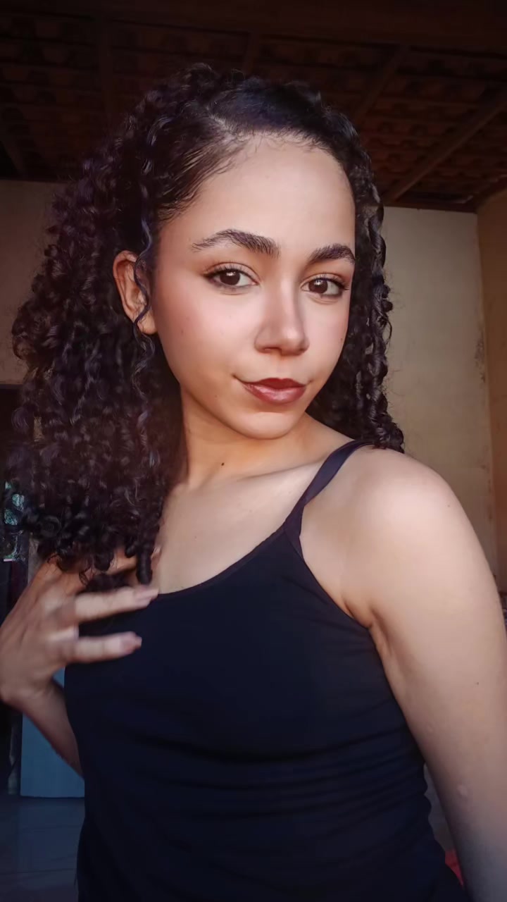 @Gecyelen Dias