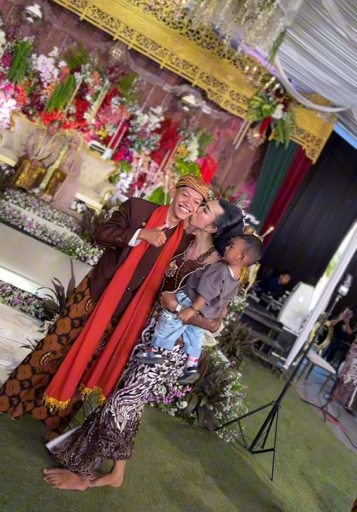 @Mbak Sari || Cucuk Lampah