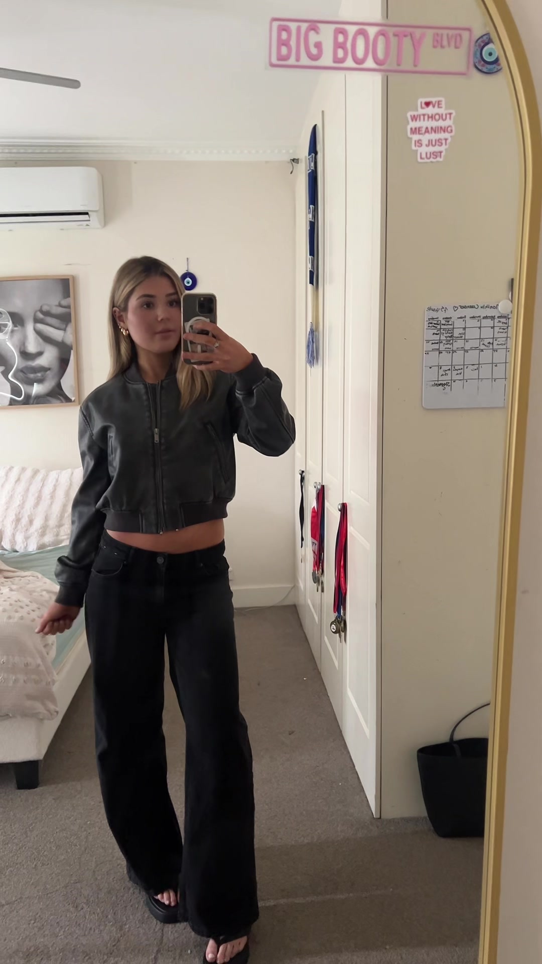 @ayshaax2