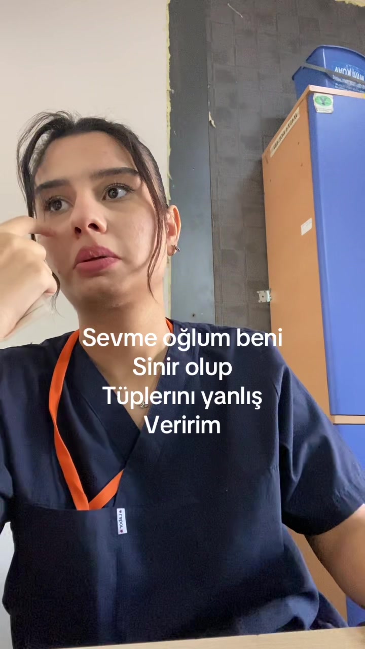 @𝔙𝔢𝔫𝔫𝔢𝔰𝔰𝔞𝔞𝔞