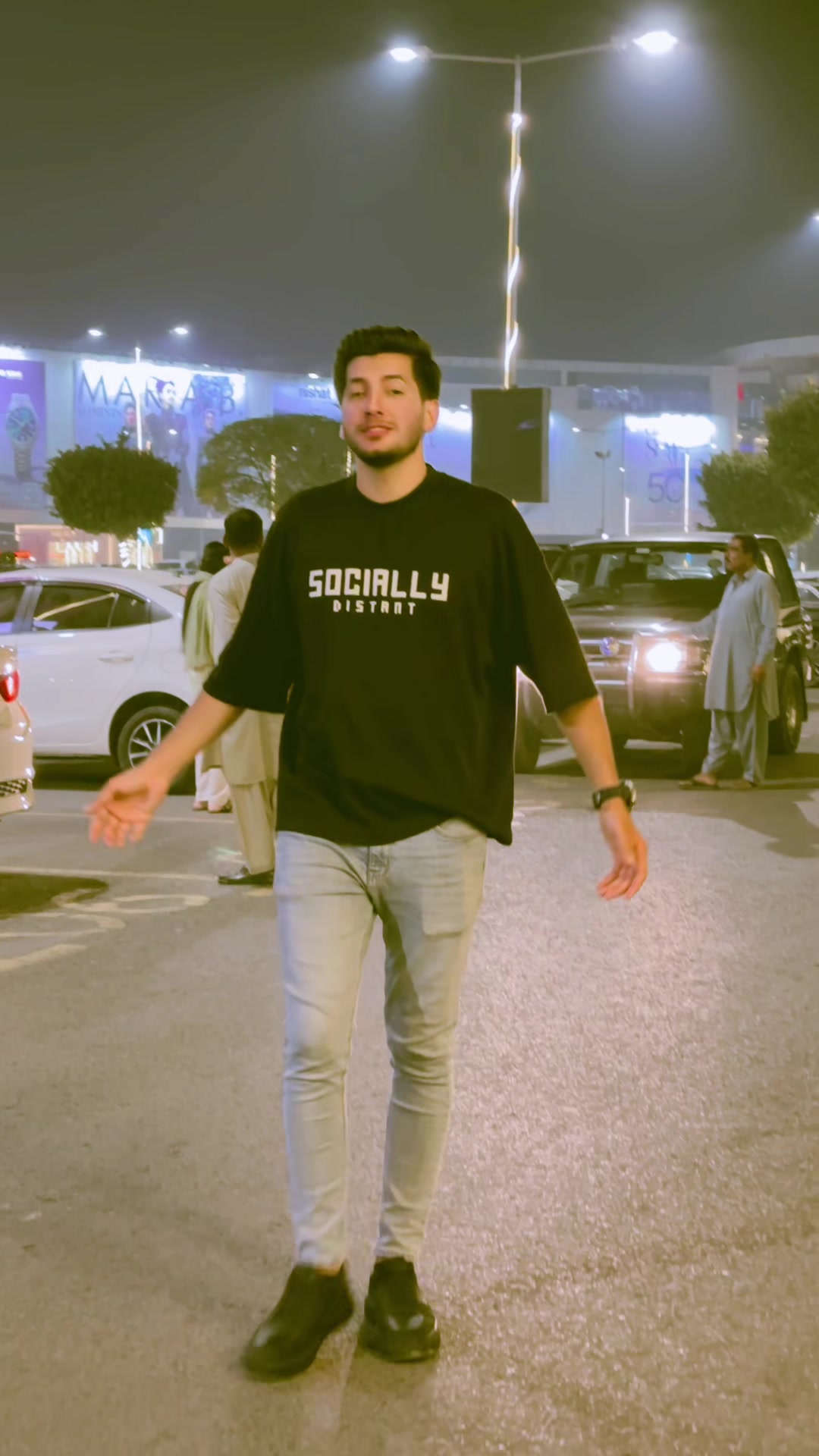@𝒁𝒐𝒉𝒂𝒊𝑩 𝑪𝒉🥀