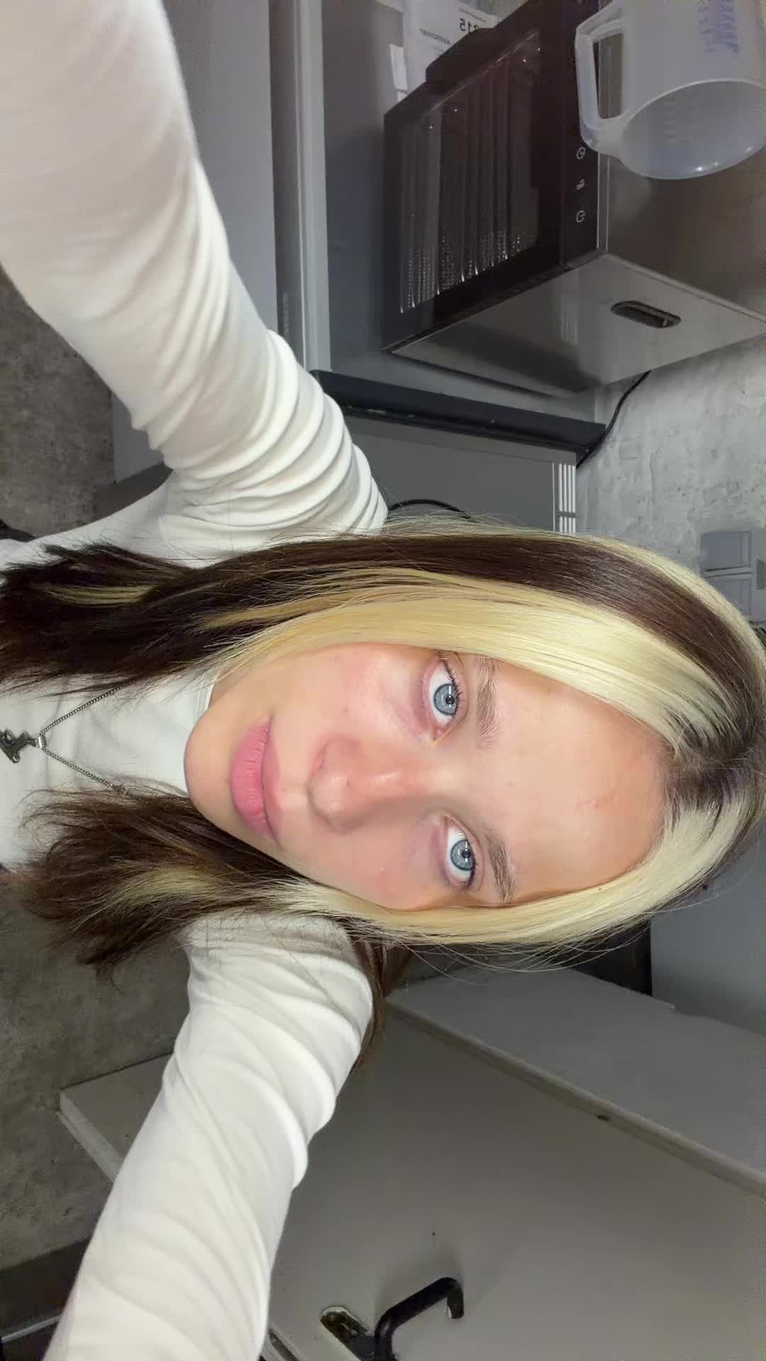 @bruxye