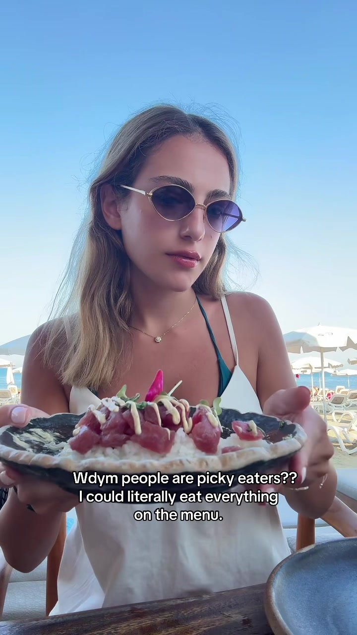 @JENNY HAKIMIAN
